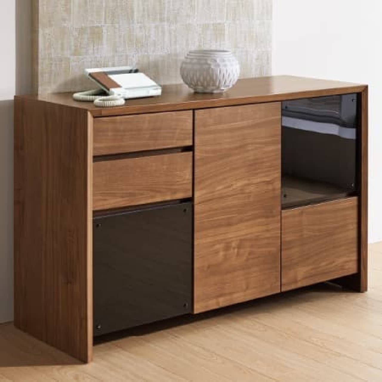 Cabinet that has both luxury and storage capacity