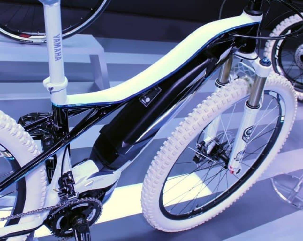 Battery mounted on "YPJ-MTB CONCEPT" Large capacity that can be seen visually