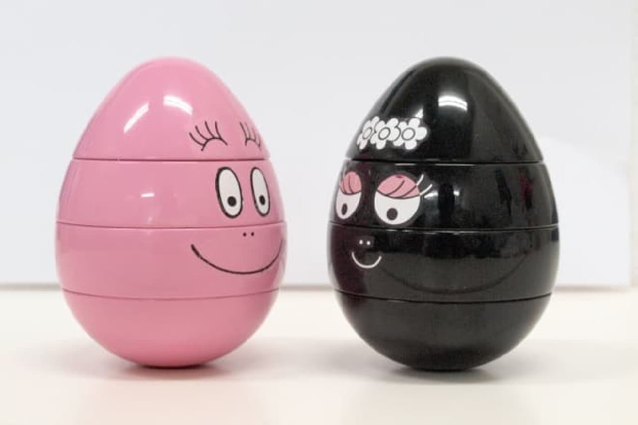 Egg-shaped dad and mom