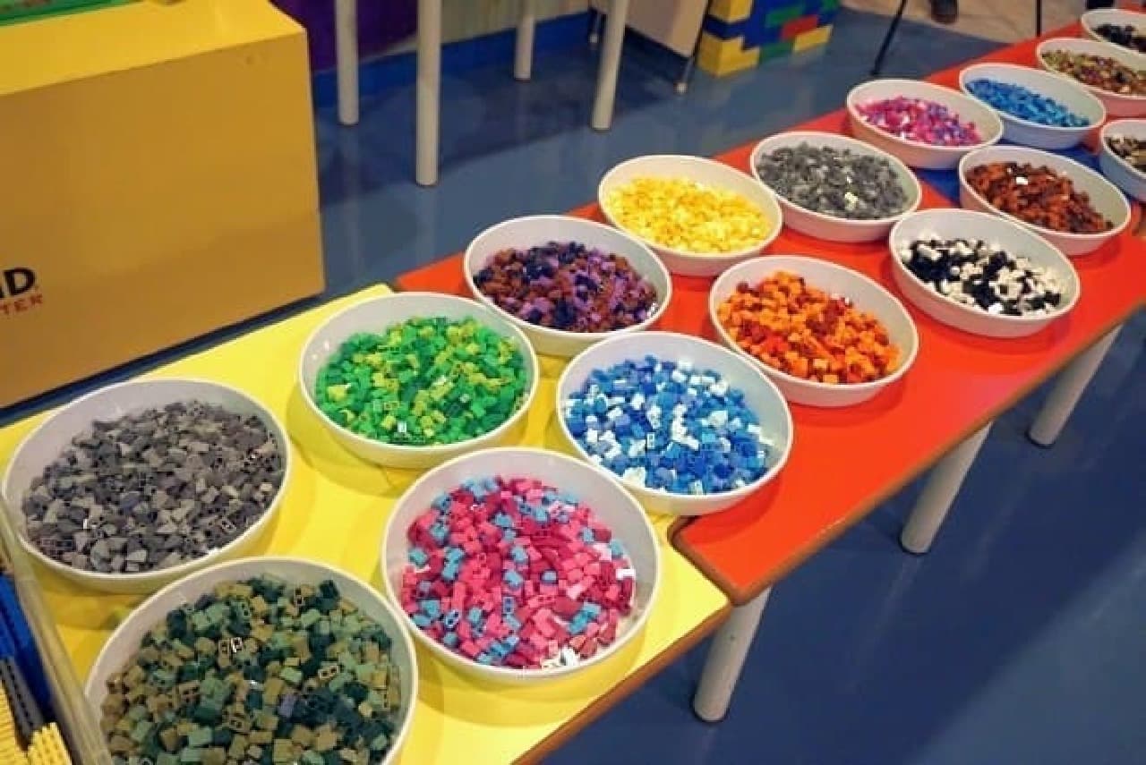 There are colorful Lego blocks