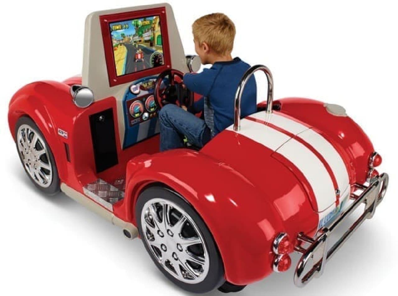 臨場感たっぷりの「The Arcade Mini Roadster Simulator」