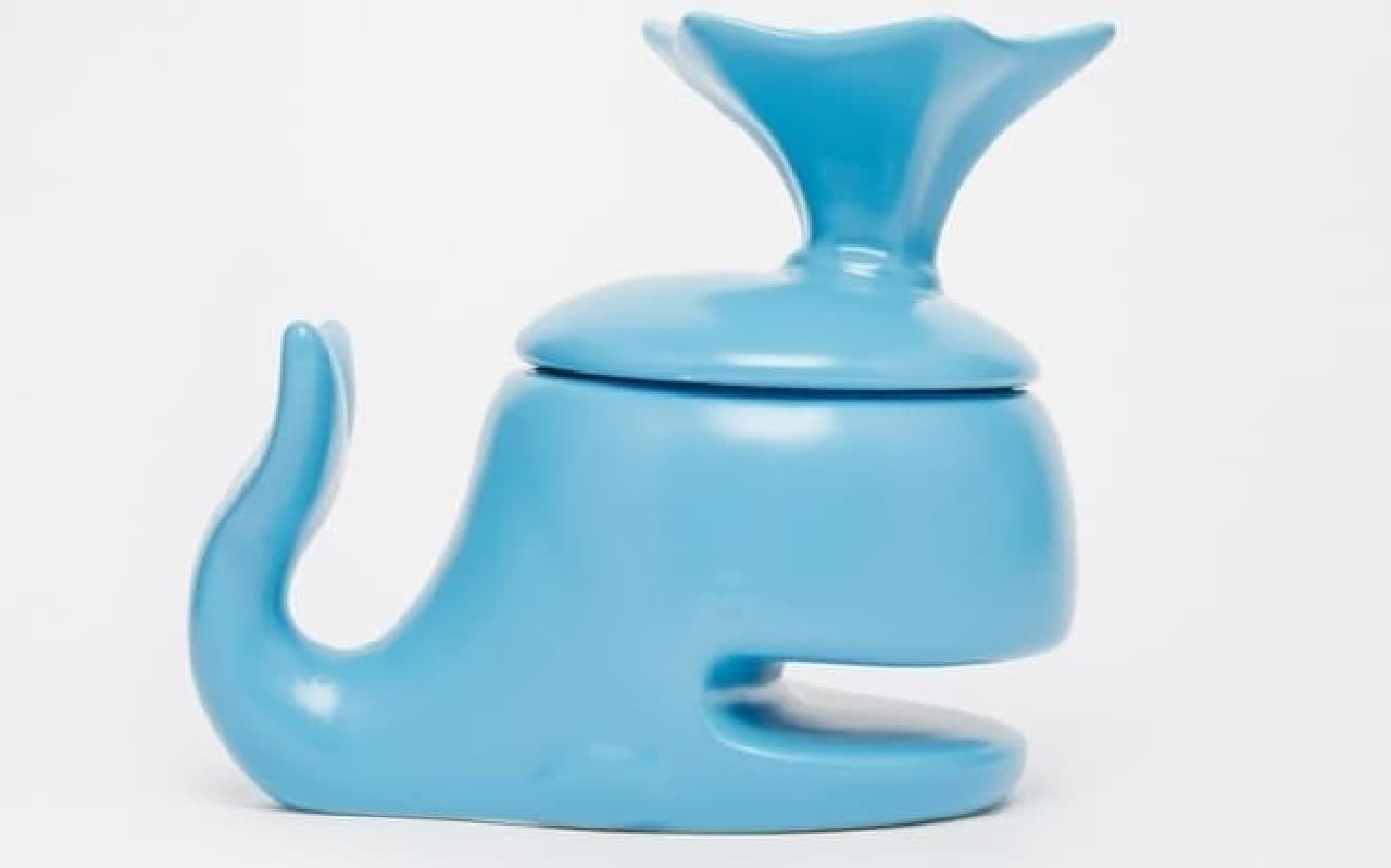 クジラの形をしたマグカップ「Whale Mug」　　大きなお口、ついてます♪