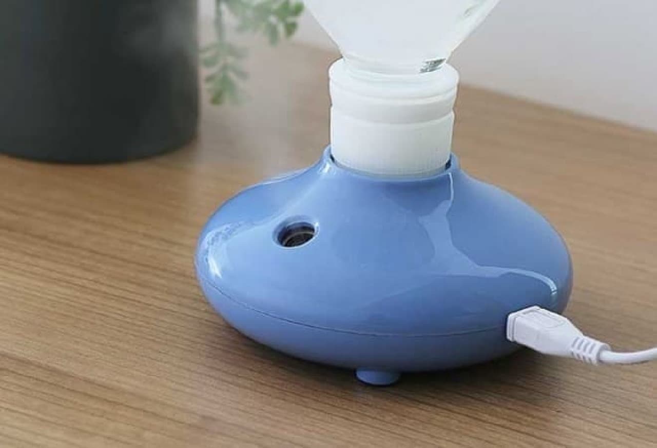"PRISMATE PET bottle type humidifier" is powered by USB