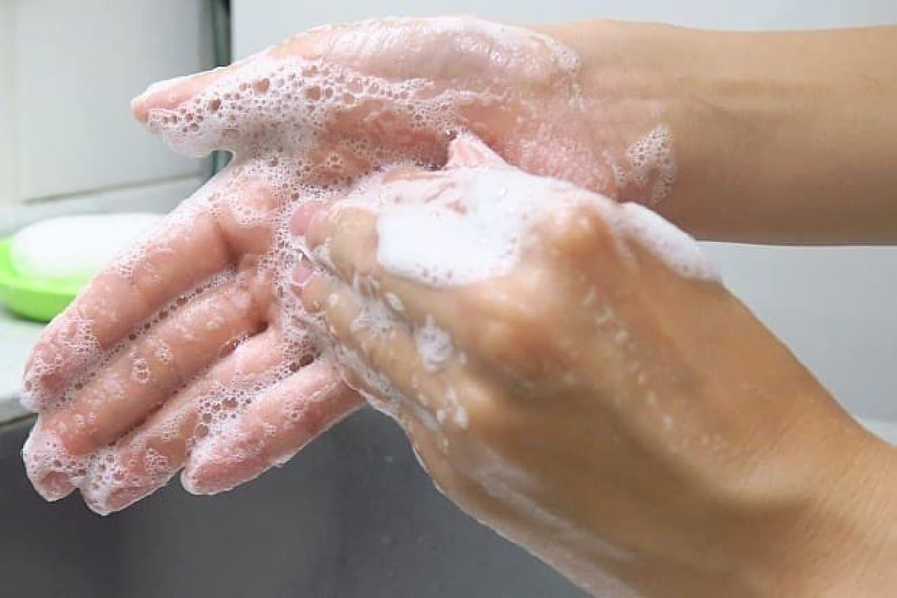 How to wash your hands properly