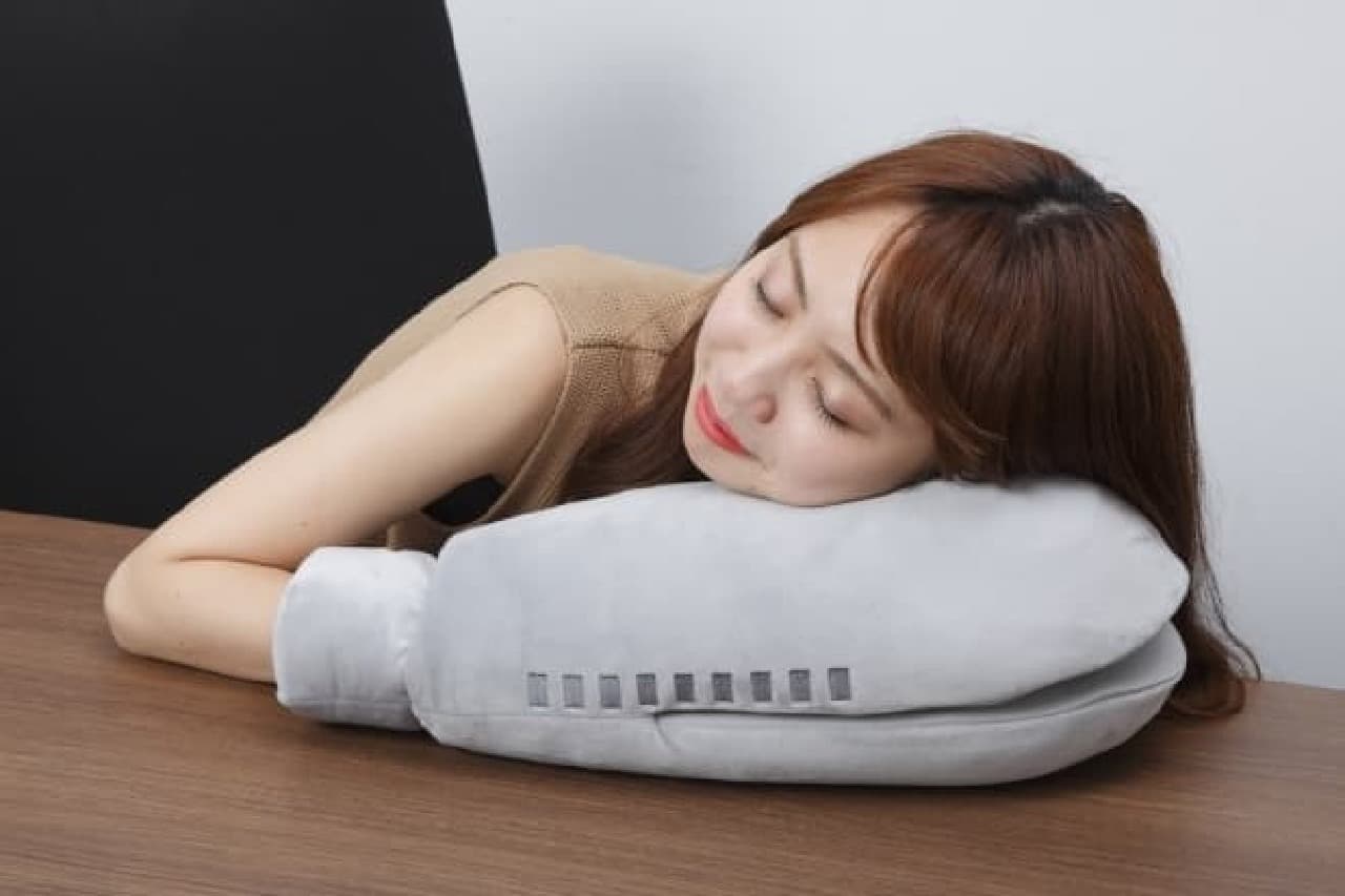 "Hitosumi Arm Pillow Cushion Series" Alien Baltan