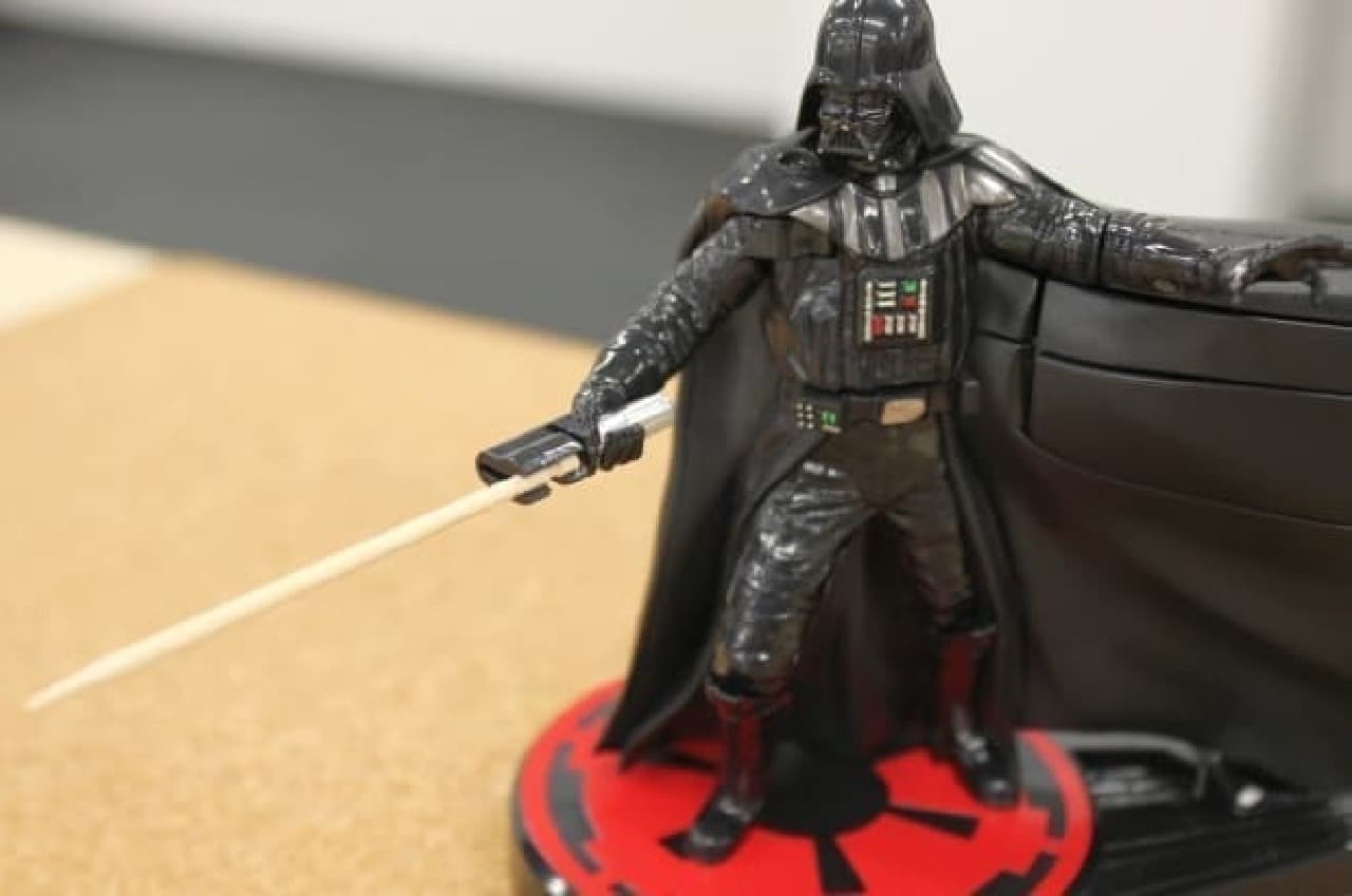 Toothpick Dispenser "Darth Vader Tooth Saver"