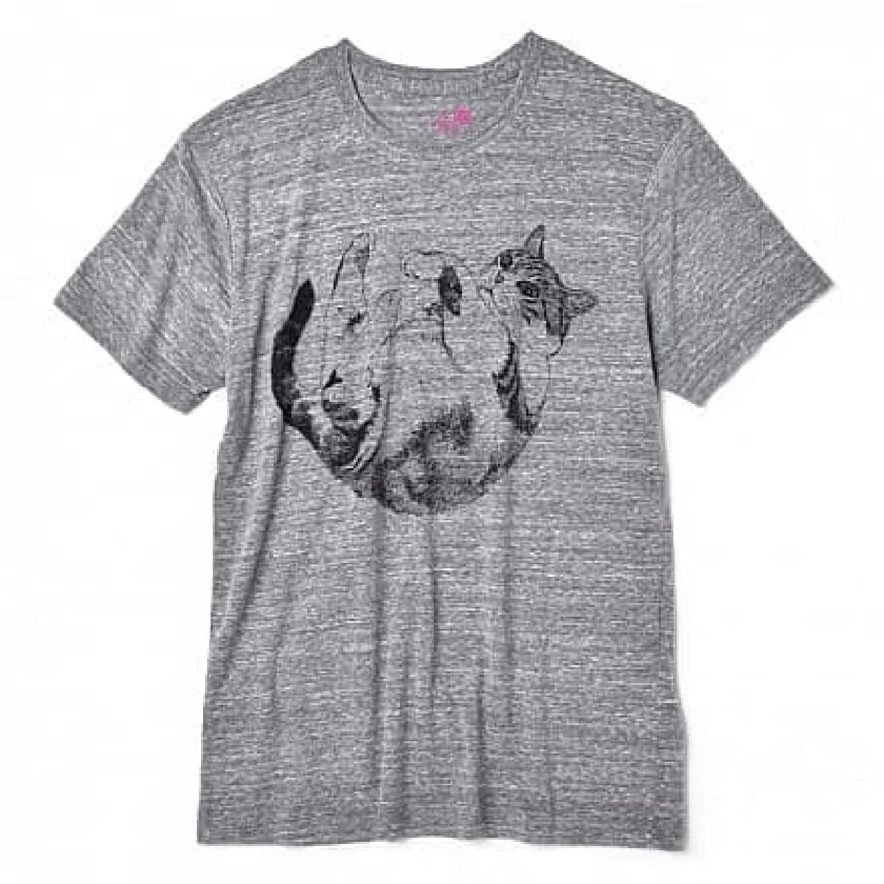 YOU + MORE! When you cross your arms, it's tight! Cat hug T-shirt