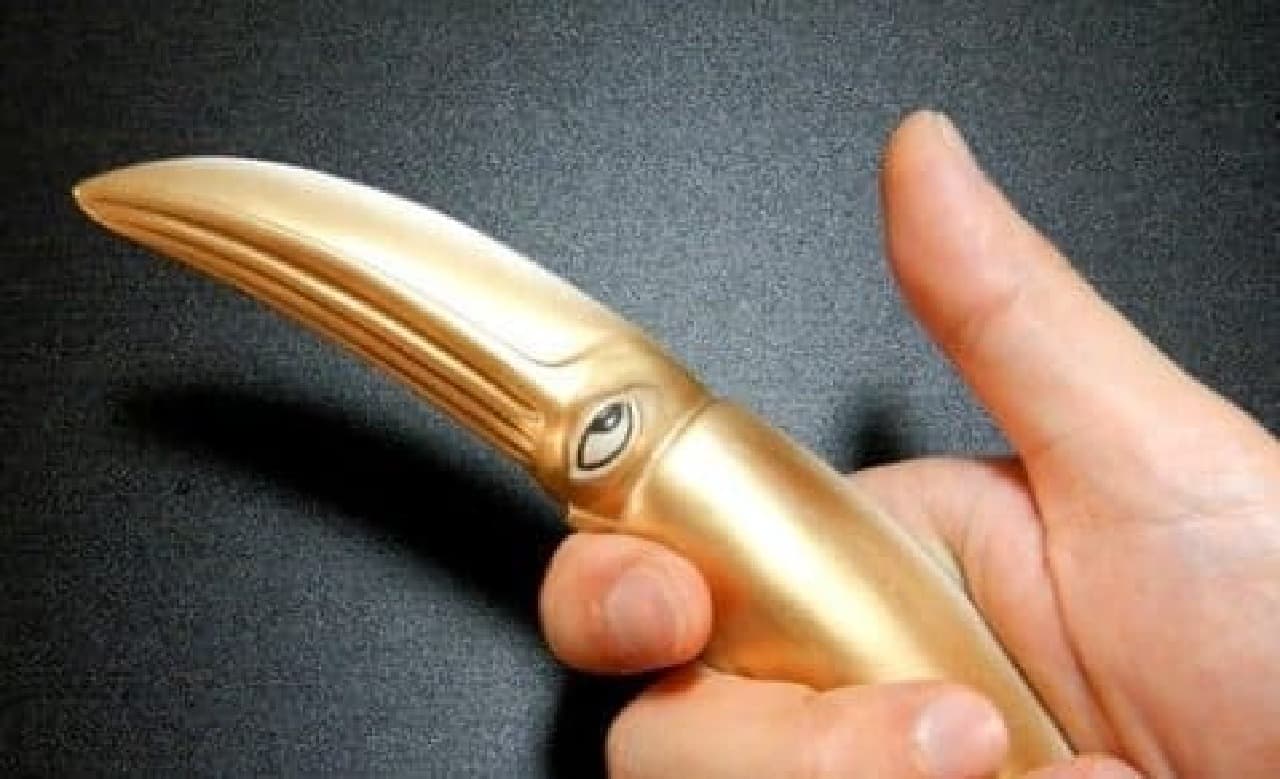 ダイオウイカモチーフのペーパーナイフ「ダイオウイカッター 黄金のペーパーナイフ」