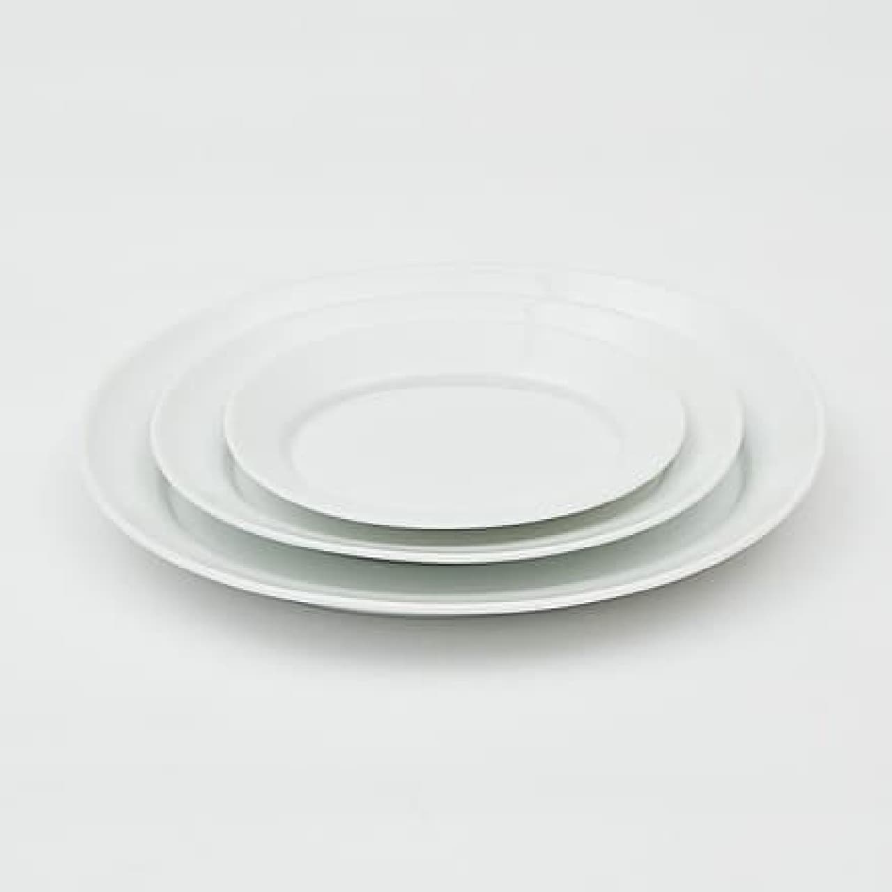 share with Kurihara harumi "Oval rim plate"