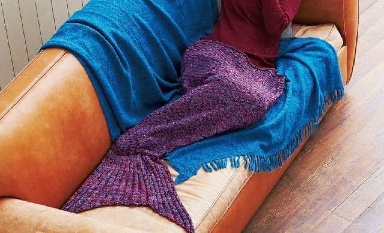 [Mermaid] and [Crocodile] of "Yurukawa Knitted Blanket"