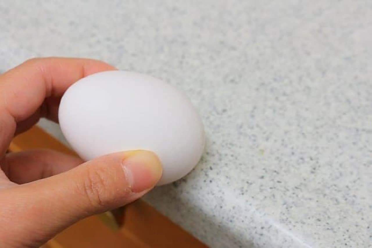 How to boil an egg with a beautiful shell