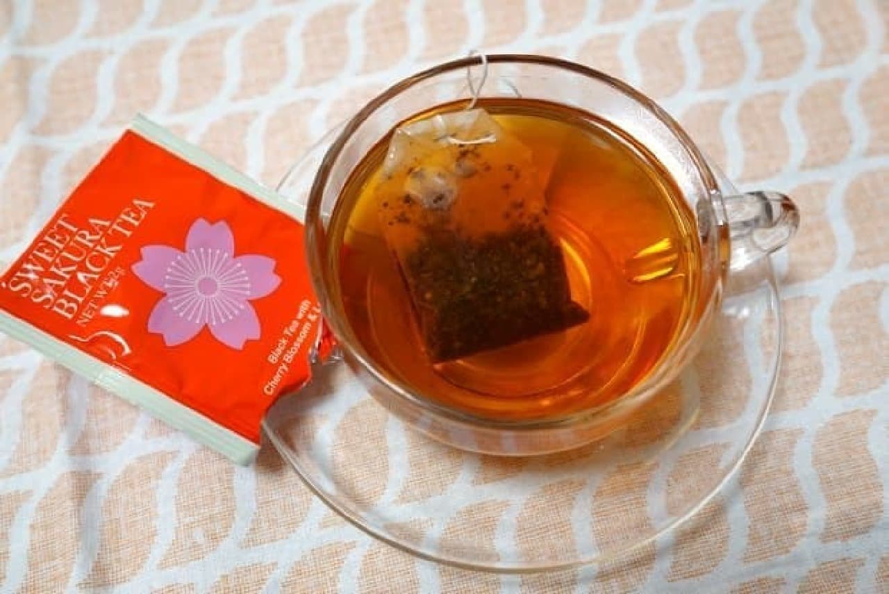 "Sweet Sakura Tea" with cherry blossoms