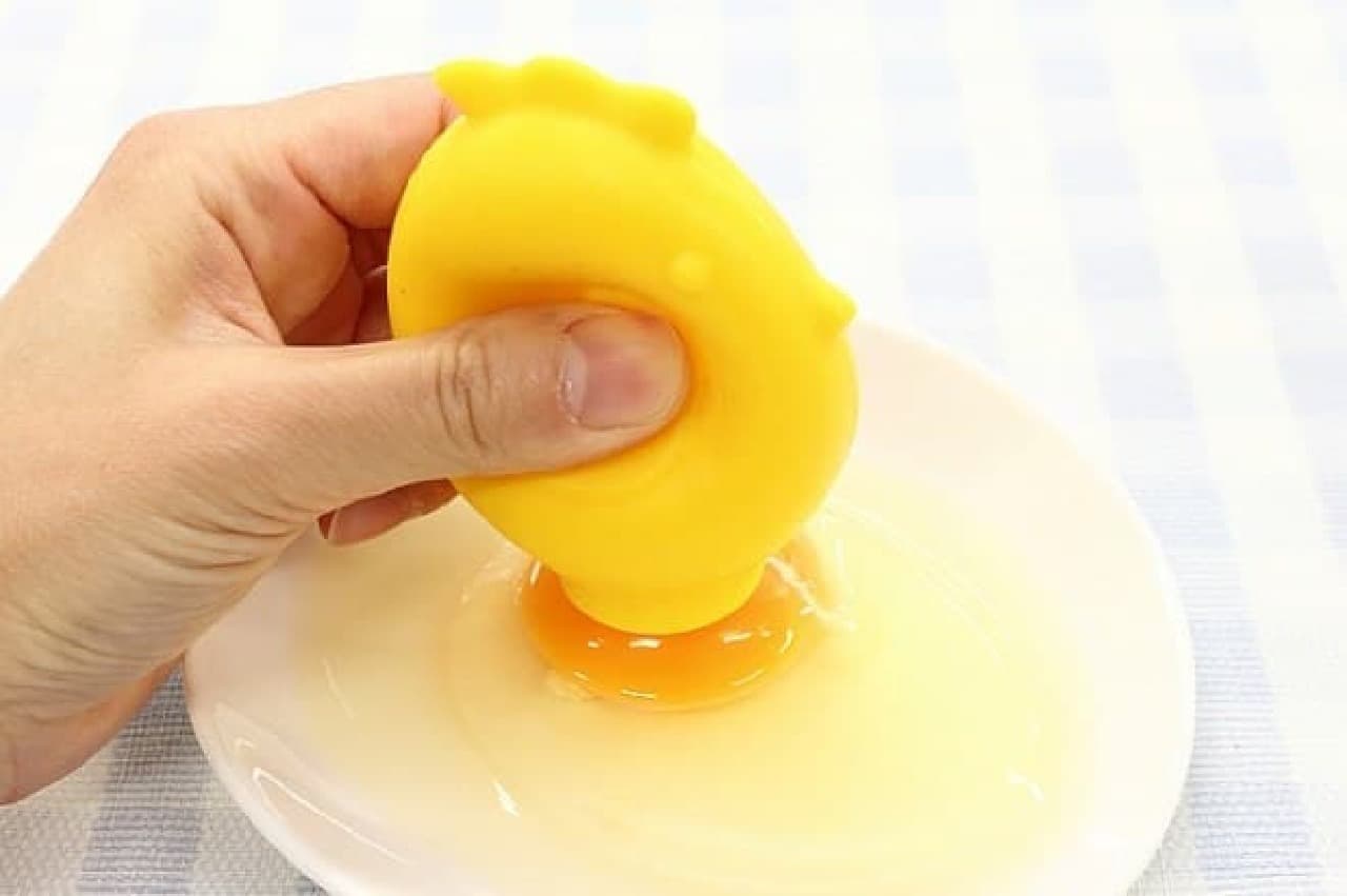 3COINS egg separator and egg stand
