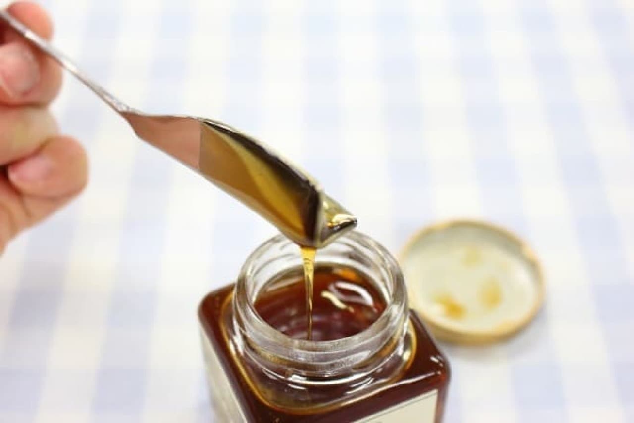 A spoon that makes it easy to entangle Daiso's honey