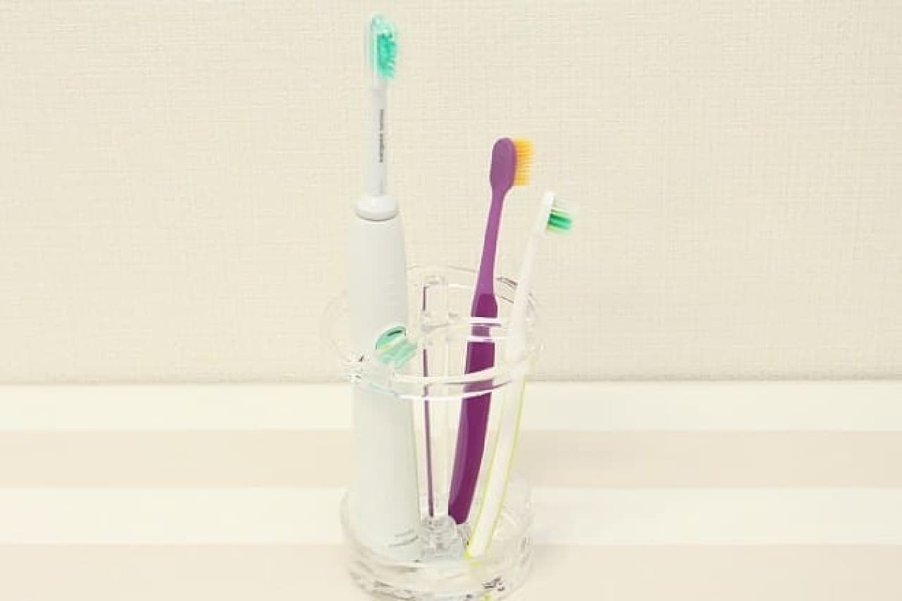 InterDesign toothbrush stand