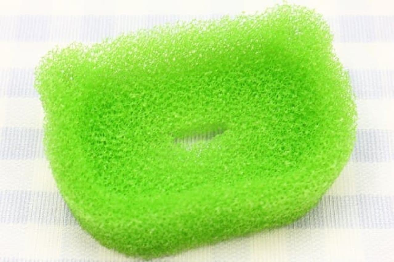 Soap holder sponge that is hard to get slimy