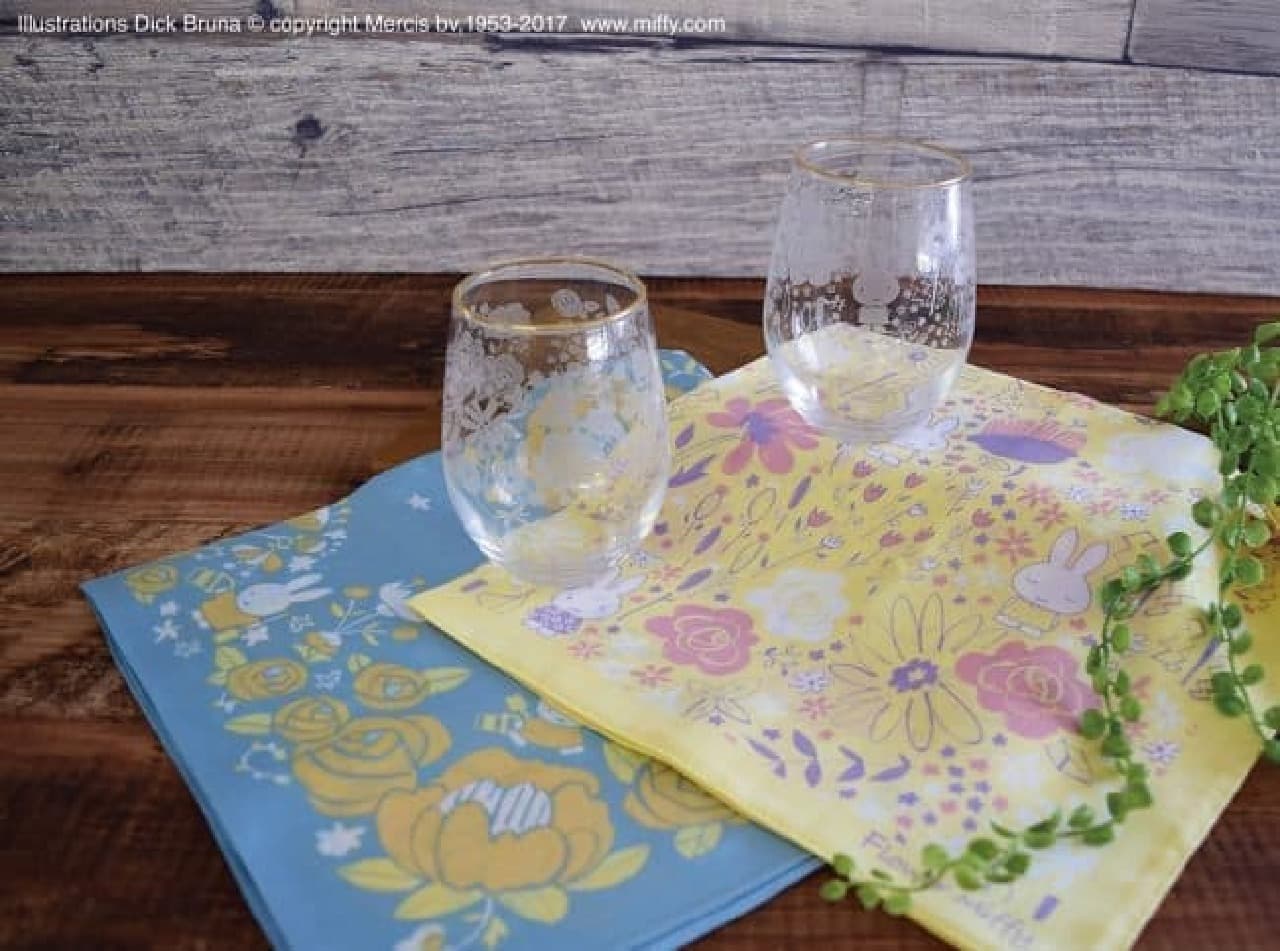 "Flower print glass" designed by Miffy