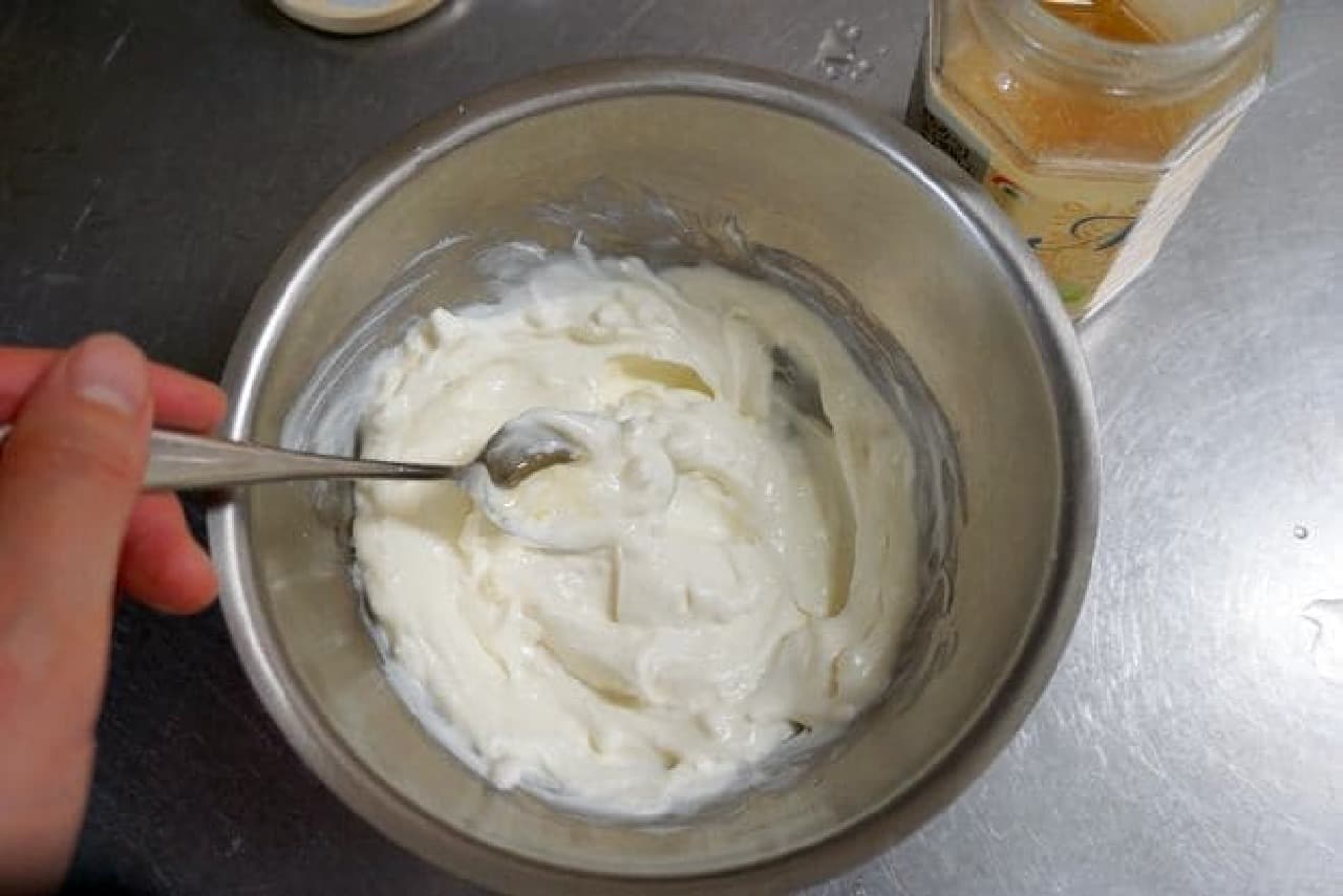 How to make yogurt bark