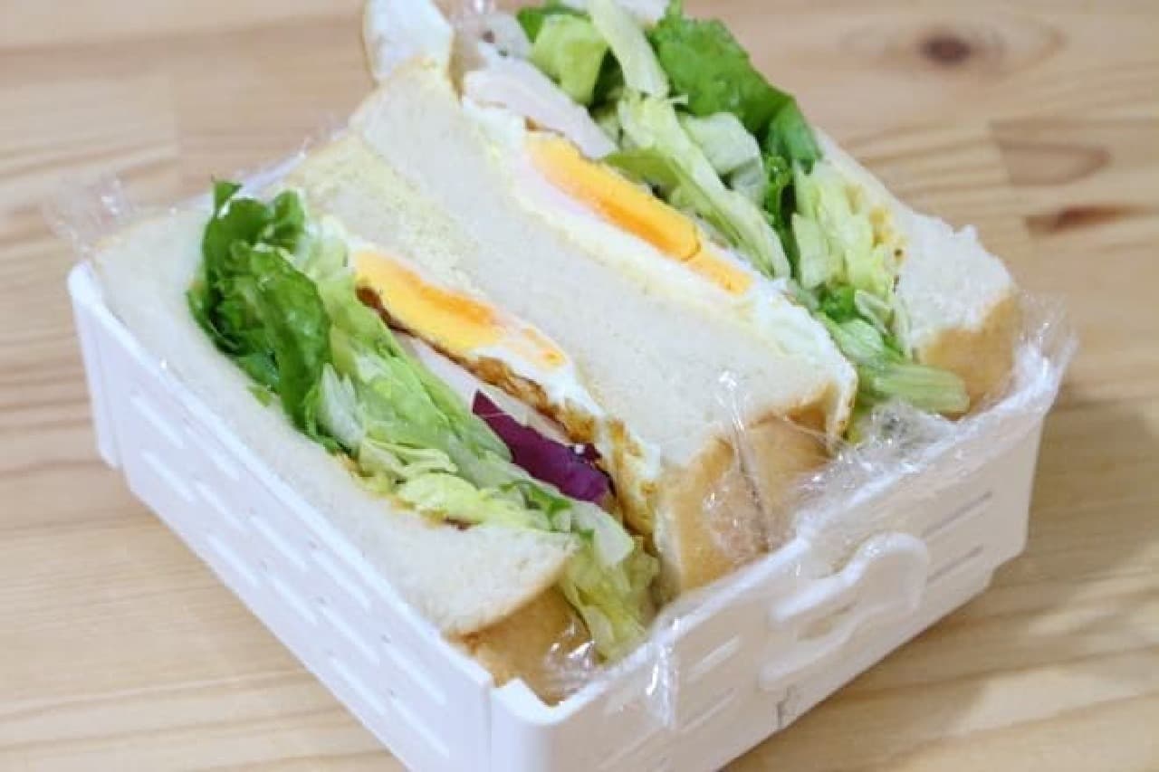 サンドイッチ用ケースのわんぱくサンドMogu×2（モグモグ）