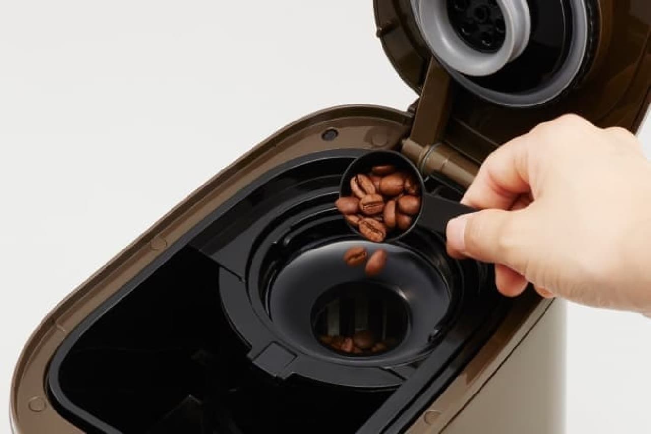 Vitantonio（ビタントニオ）の縦型オーブントースターと全自動コーヒーメーカー