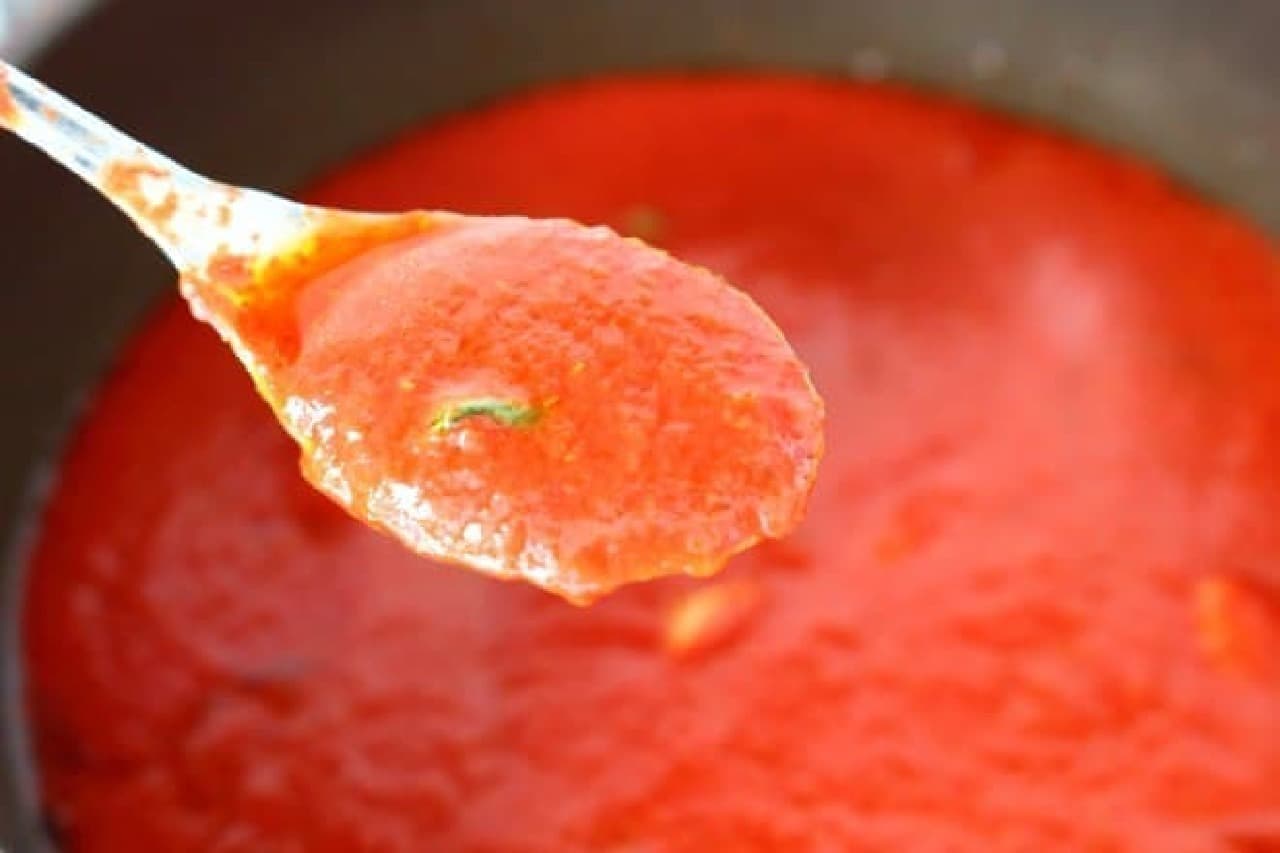 Kagome "rich rough tomato"