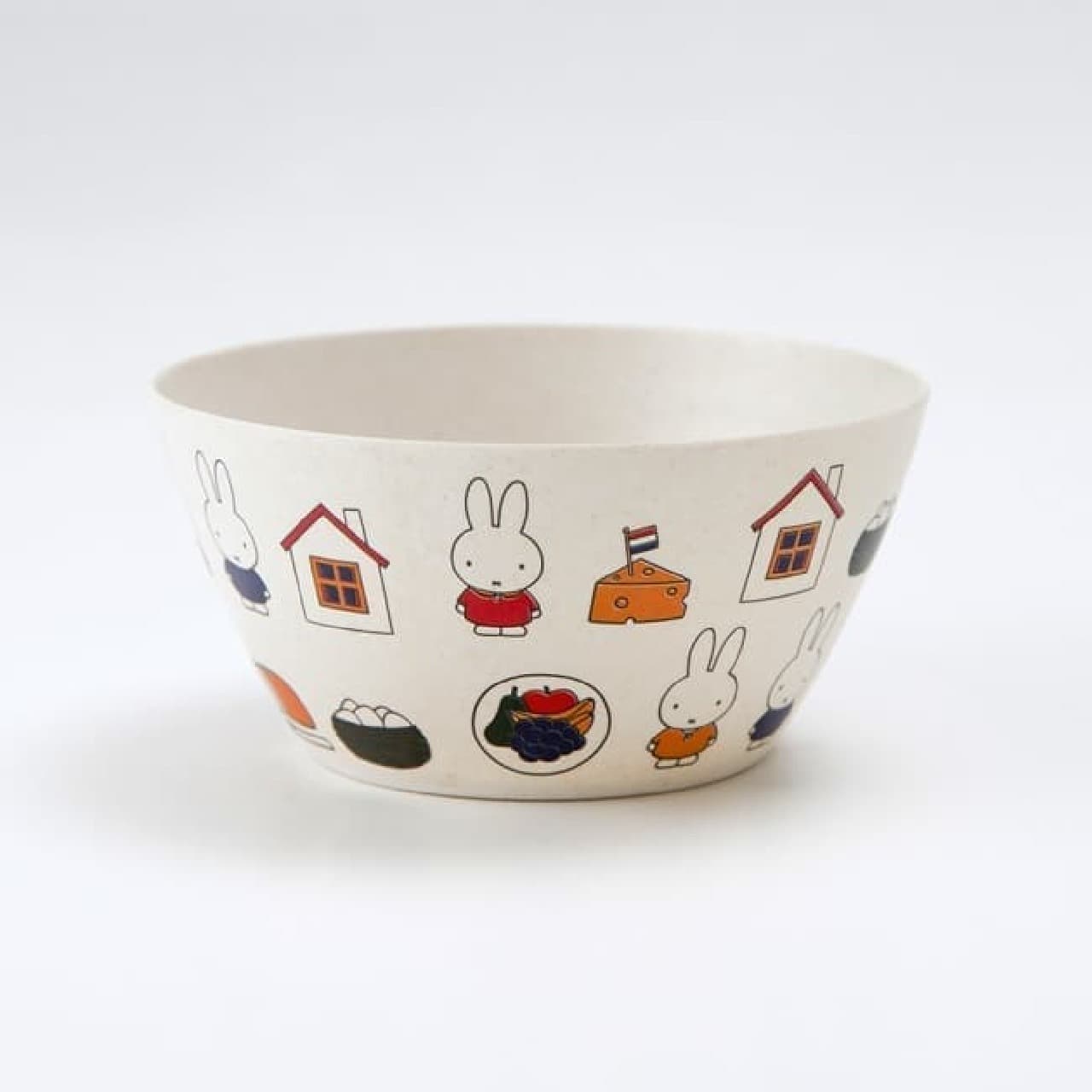 Collaboration between Miffy and salut!