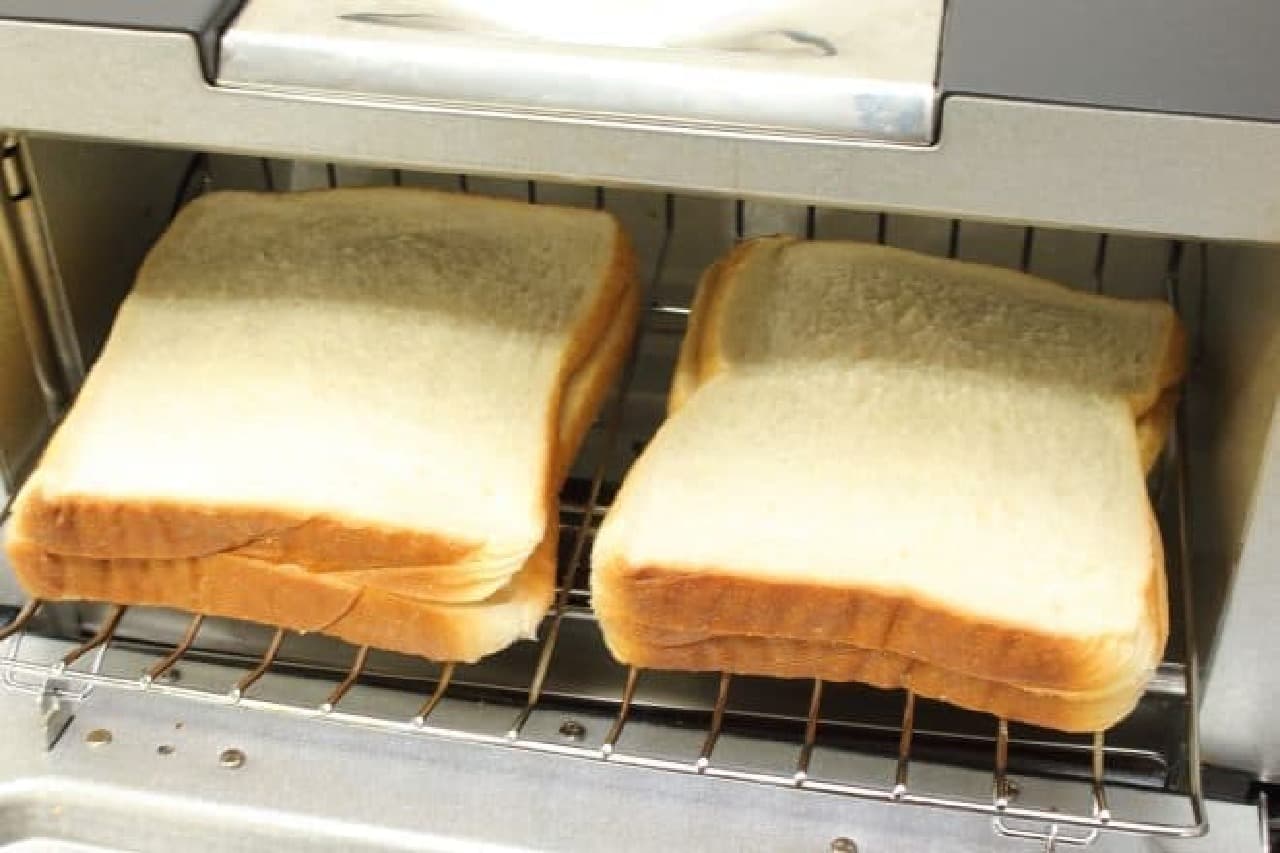 Easy hot sandwich recipe made with aluminum foil and toaster