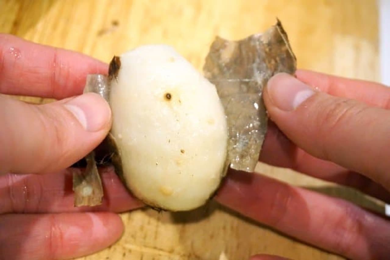 里芋の皮をつるんとむく方法