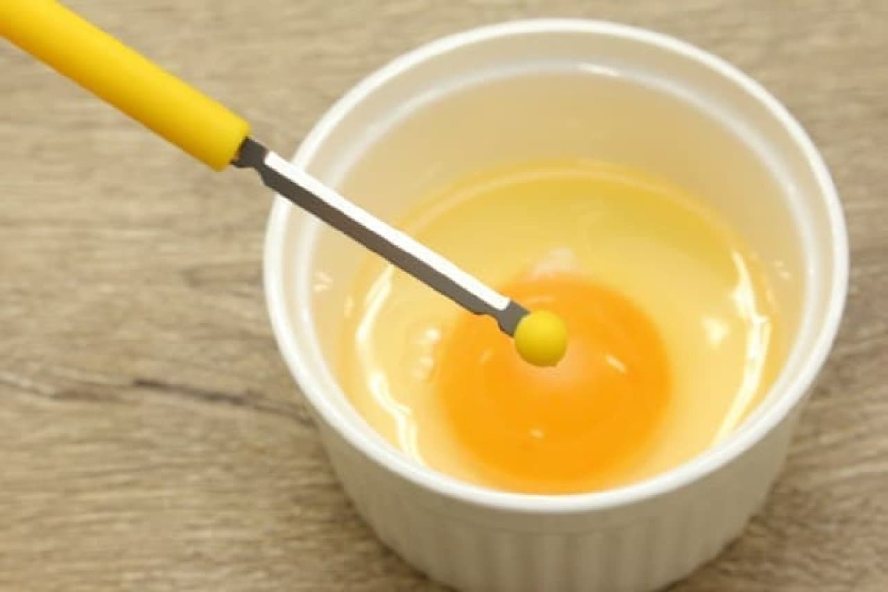 "Mixed egg", a tool that mixes egg yolk and white