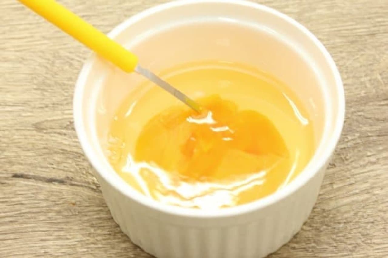 "Mixed egg", a tool that mixes egg yolk and white