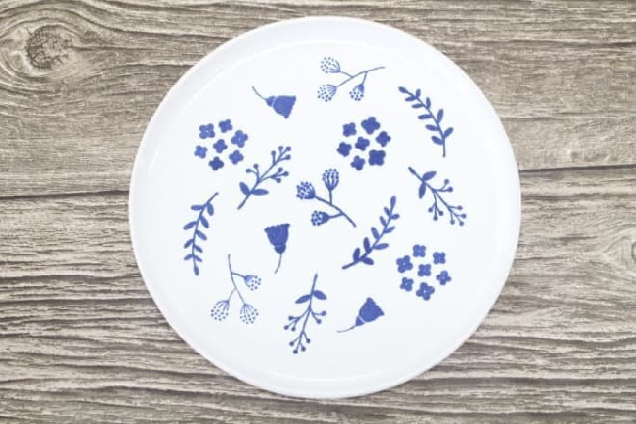 Natural kitchen Scandinavian tableware