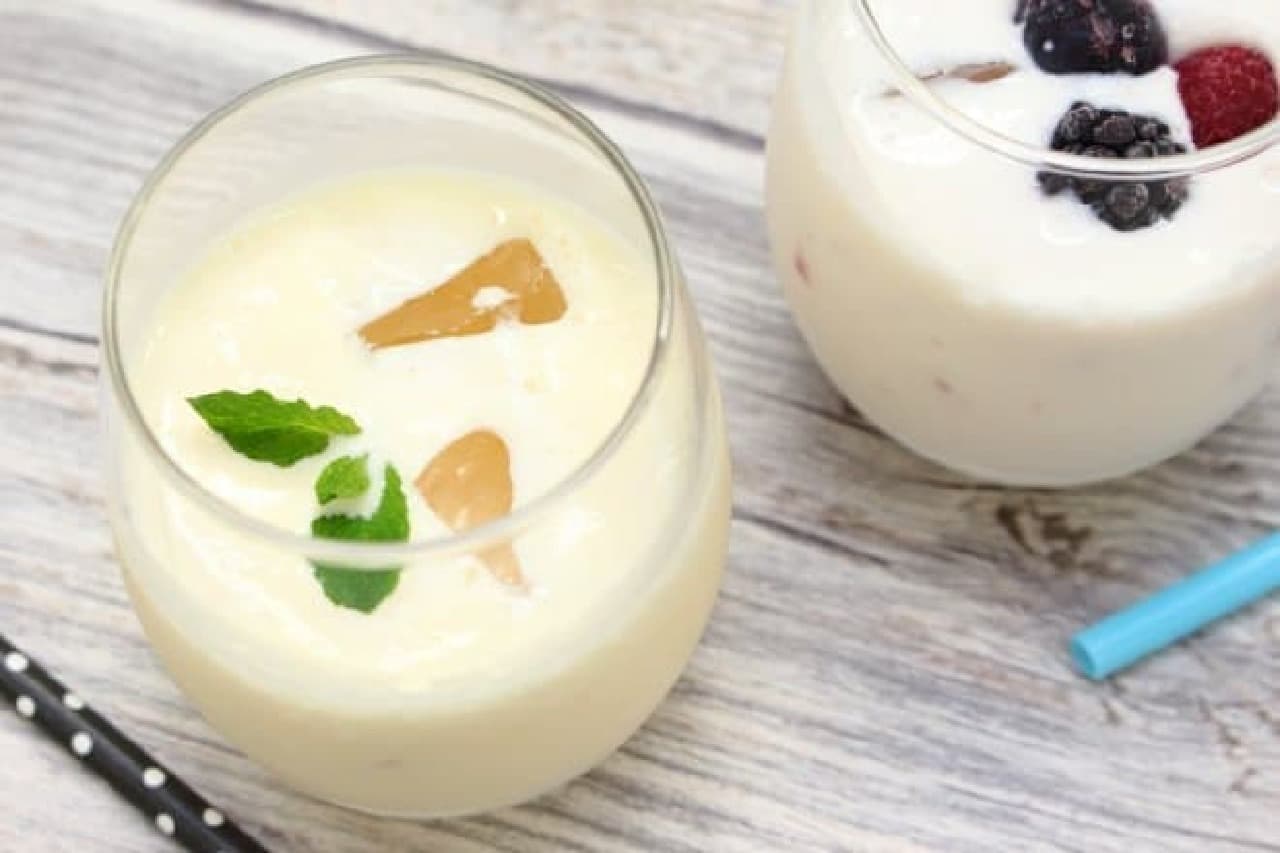 Easy yogurt shake recipe without a blender