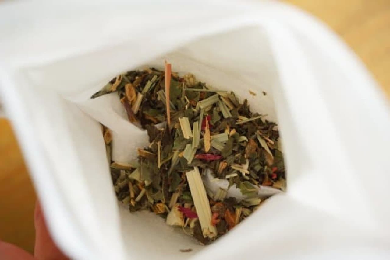 Danish "TEA BREWER" flavored tea