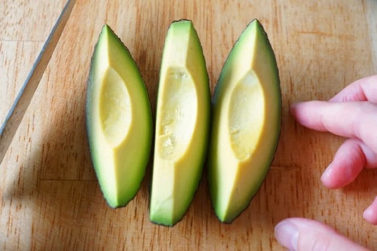 How to cut avocado beautifully
