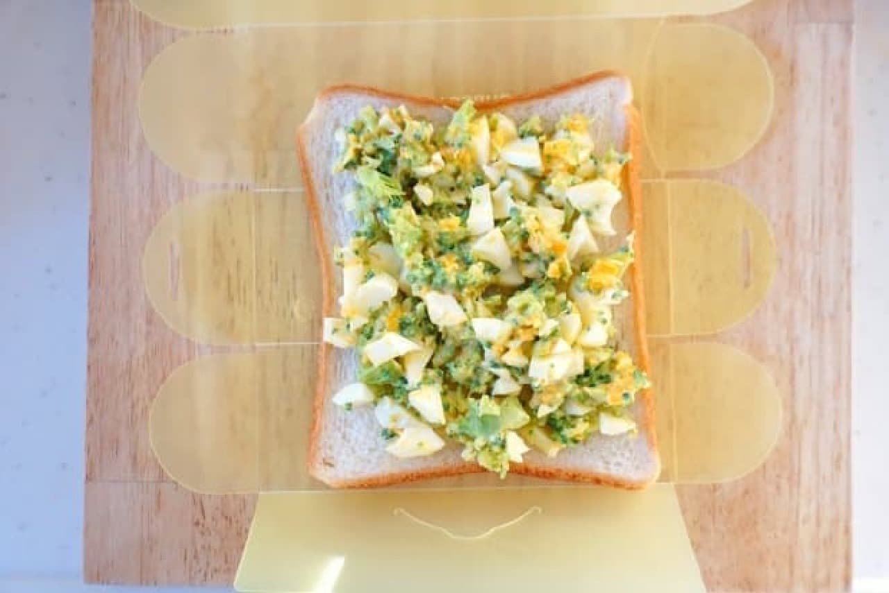 食パン1枚でサンドイッチが作れるケース「Orusand（折るサンド）」が画期的！食べた後はスリムに畳めます [えんウチ]