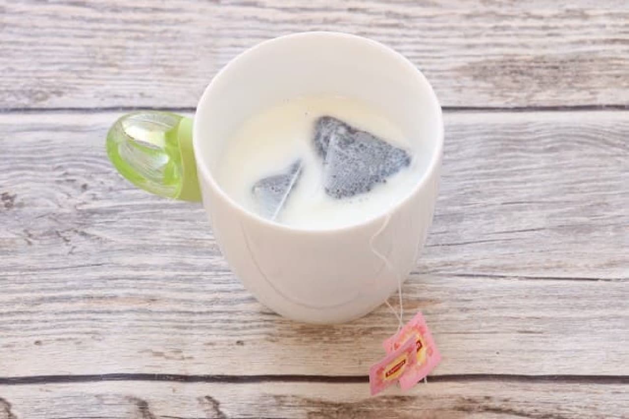 Lipton Sakura Tea Royal Milk Tea