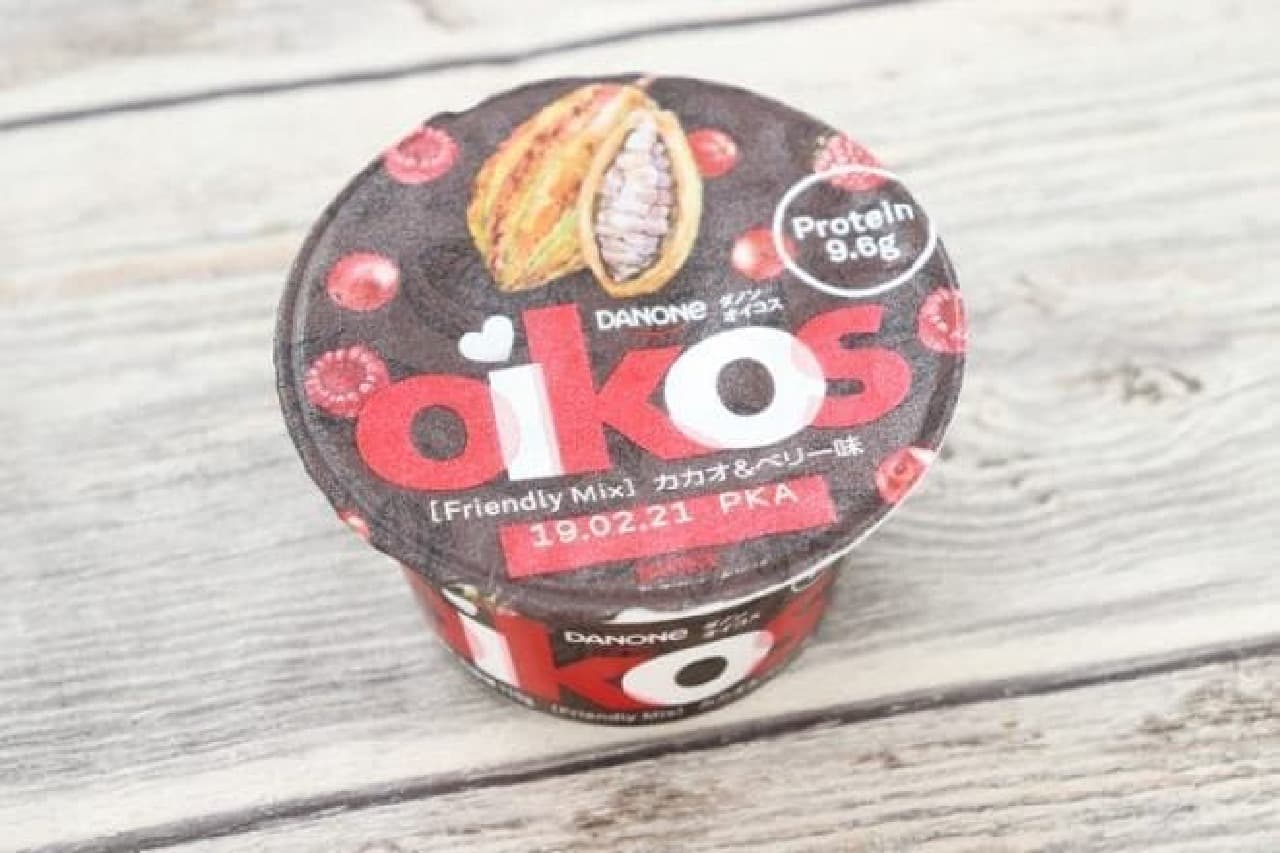 Danone Oikosuka cacao & berry flavor