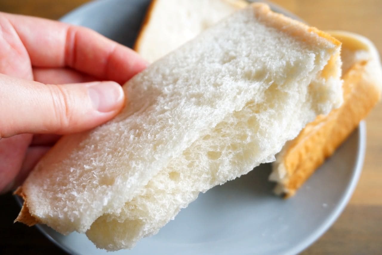 セブン-イレブン「セブンプレミアム ゴールド もっちり食感 金の食パン」