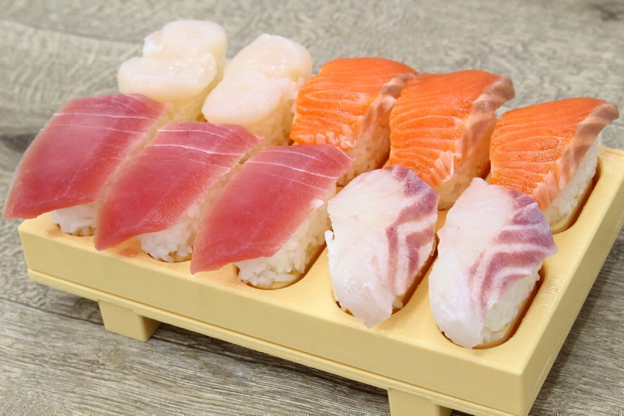 にぎり寿司10貫が1度にできて子どもの手作り＆夏休みの昼ご飯にもぴったりの型「とびだせ! おすし」
