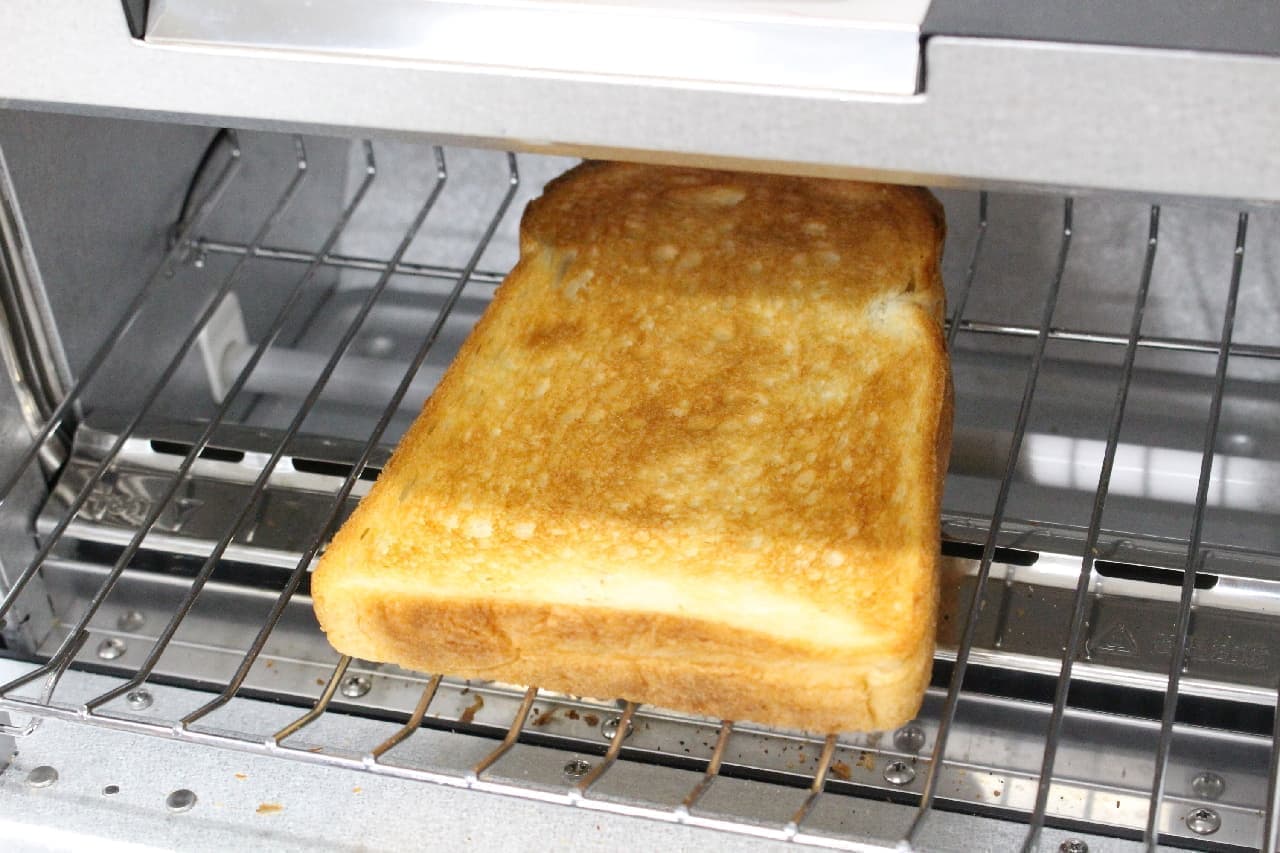 皿を○○するだけ、トーストの湿気を防ぐ簡単なコツ--焼き立てサクサクの美味しさキープ♪