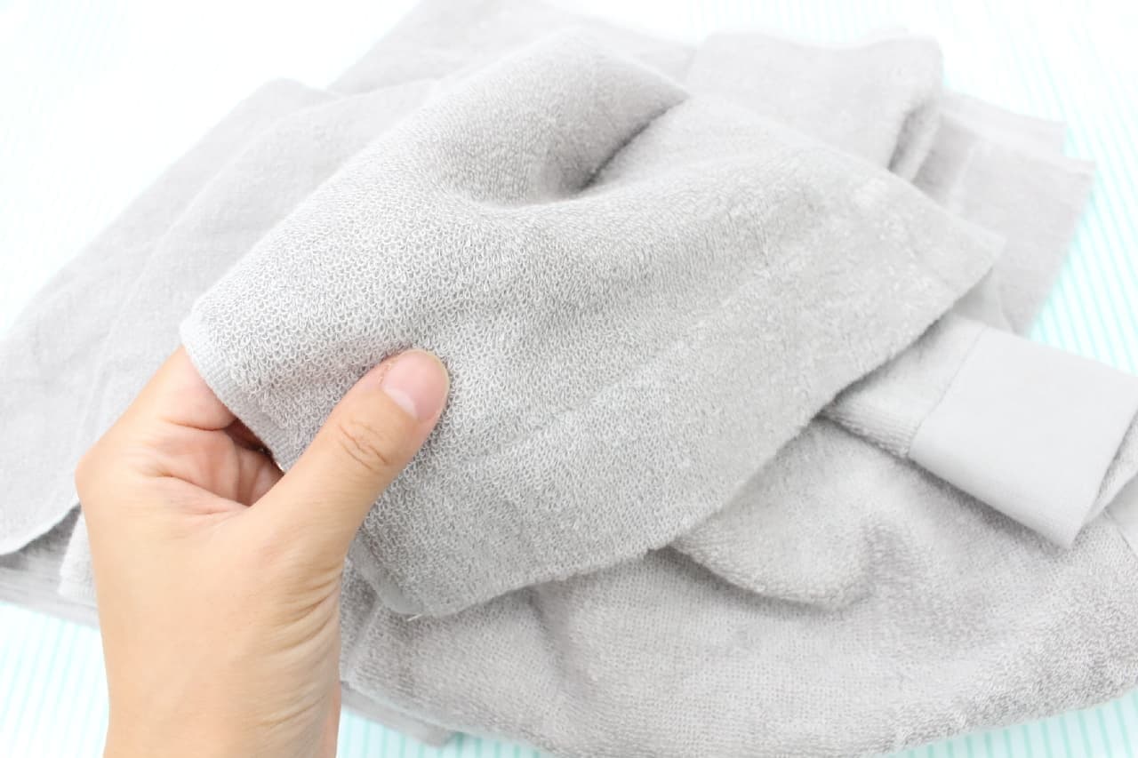 MUJI "Bath towel with the next one"-Enters a line that is easy to separate, and when it gets old, use it as a rag
