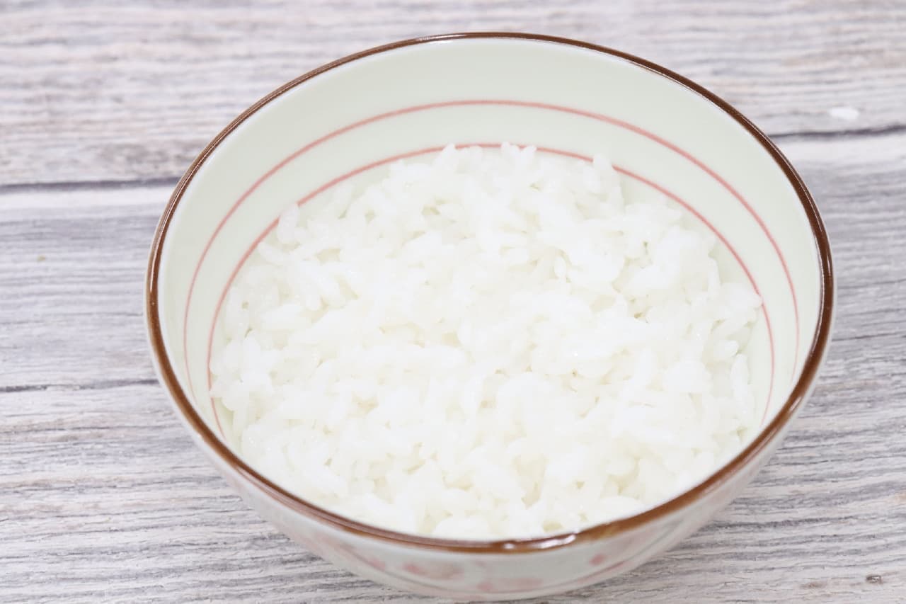 Just serve rice ♪ Nitori's "calorie-friendly" bowl--100g & 150g line included, for diet support
