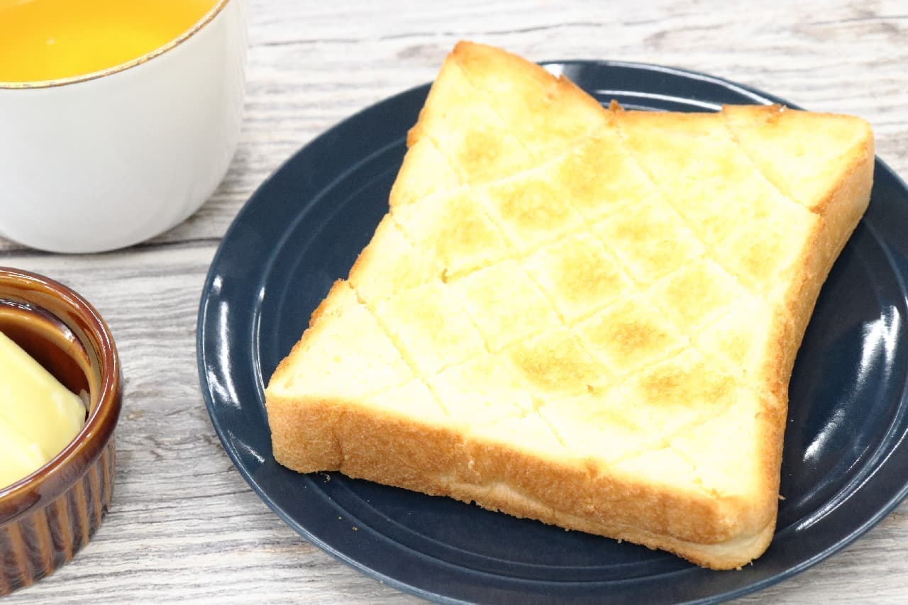 “切れ目”と“予熱”が決め手！バタートーストの美味しい作り方