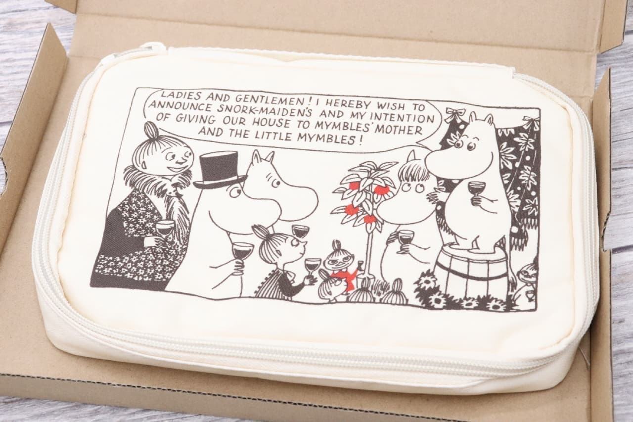 The appendix of the January issue of "In Red" is gorgeous! Moomin Multi Pouch & Cass Kidston Calendar