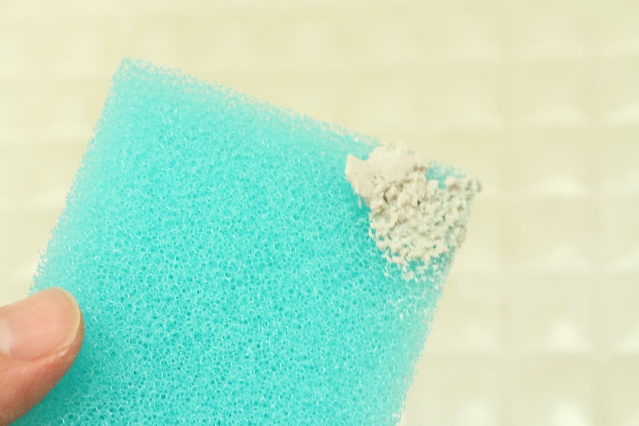 浴室の床掃除は「ハイホーム」が便利♪--汚れをしっかり落とす天然素材のクレンザー