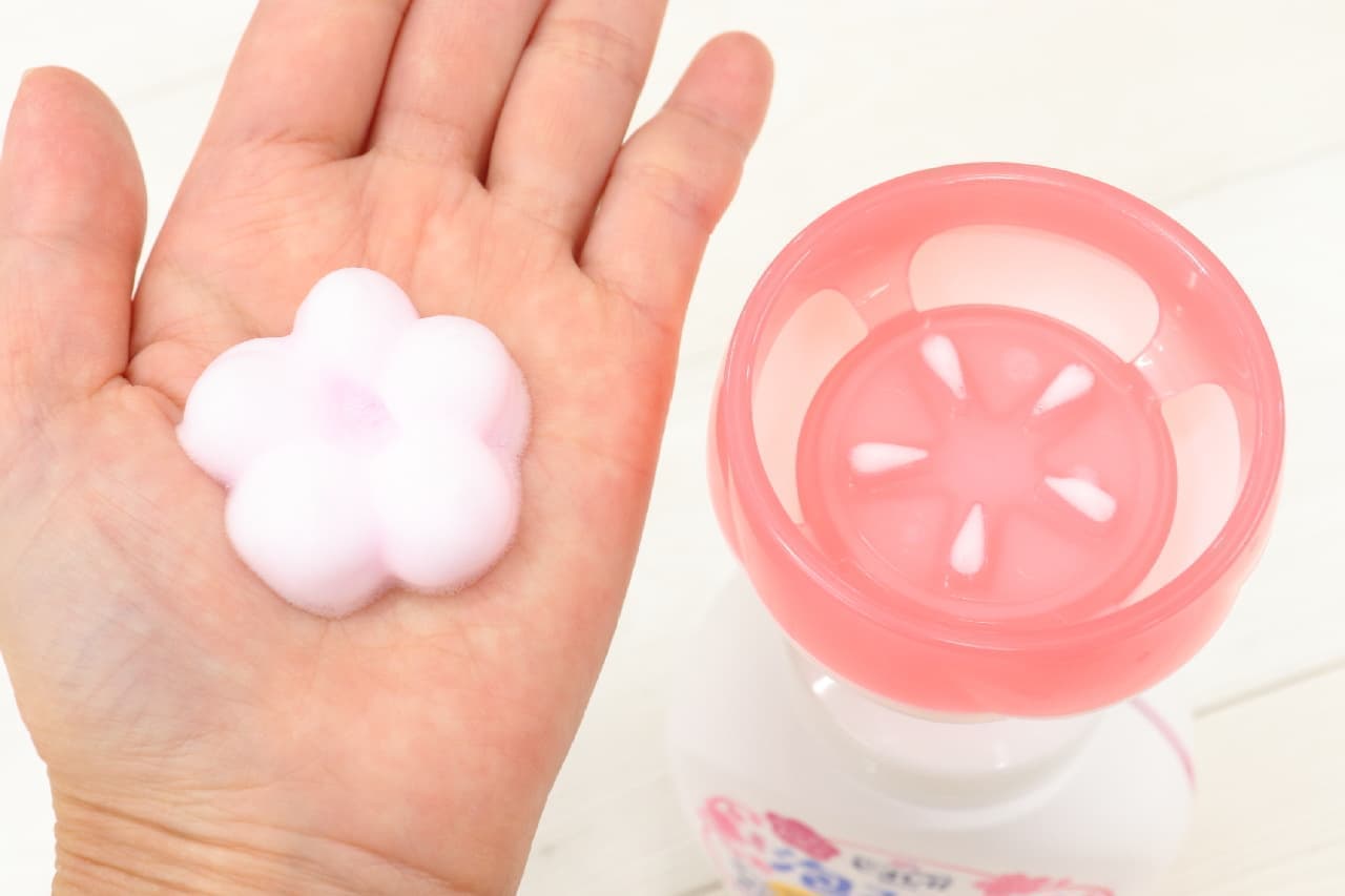 数量限定♪「ビオレu 泡スタンプ ハンドソープ お花ででてくるタイプ ピンクのお花型」--桜のように可愛い泡で楽しく手洗い