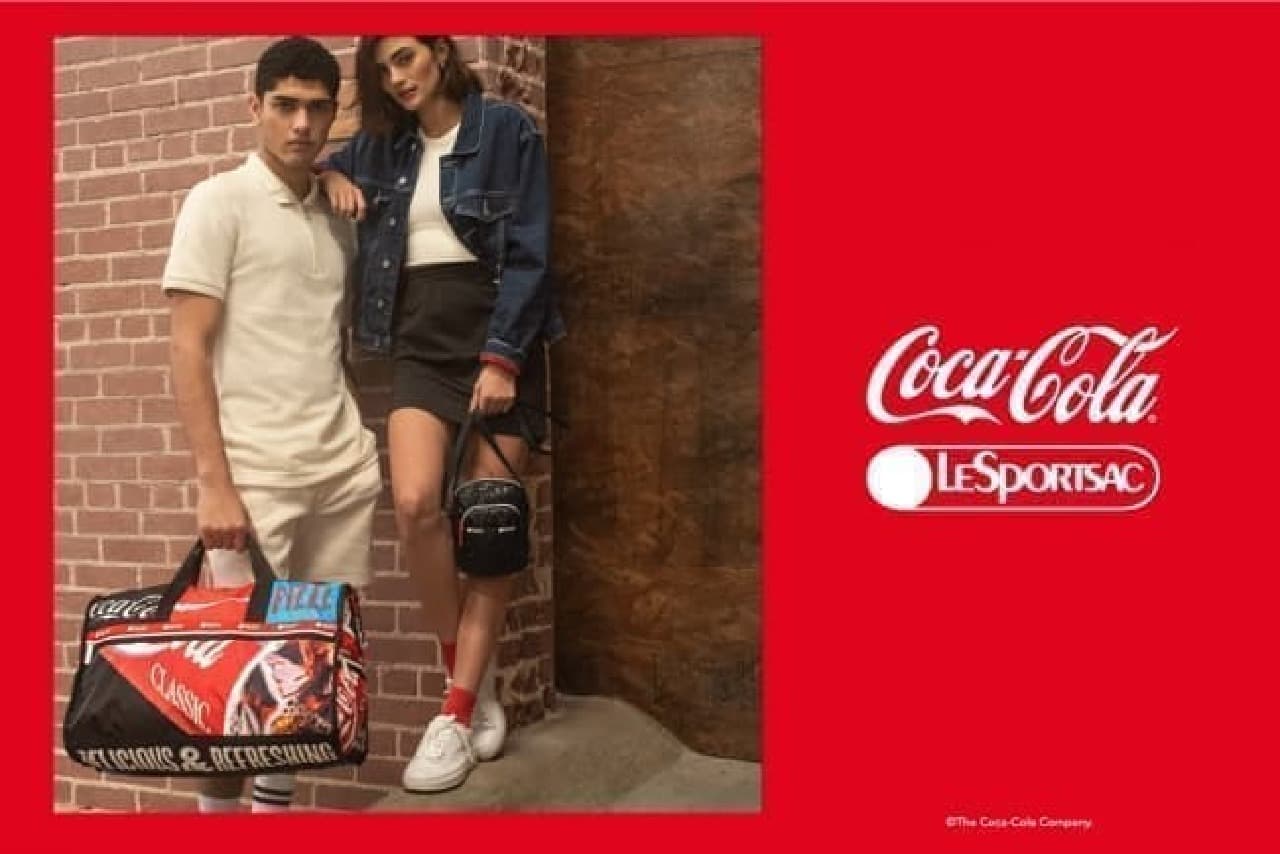 コカ・コーラとレスポートサックがコラボ--ロゴや缶をモチーフにしたバッグ＆ポーチ
