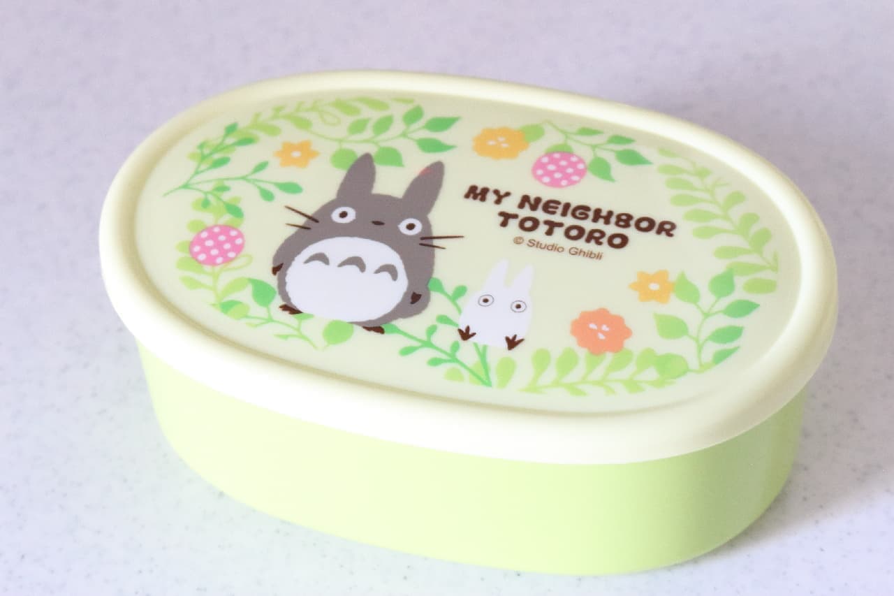 A cute 3-piece set! Skater's "nested lunch box"