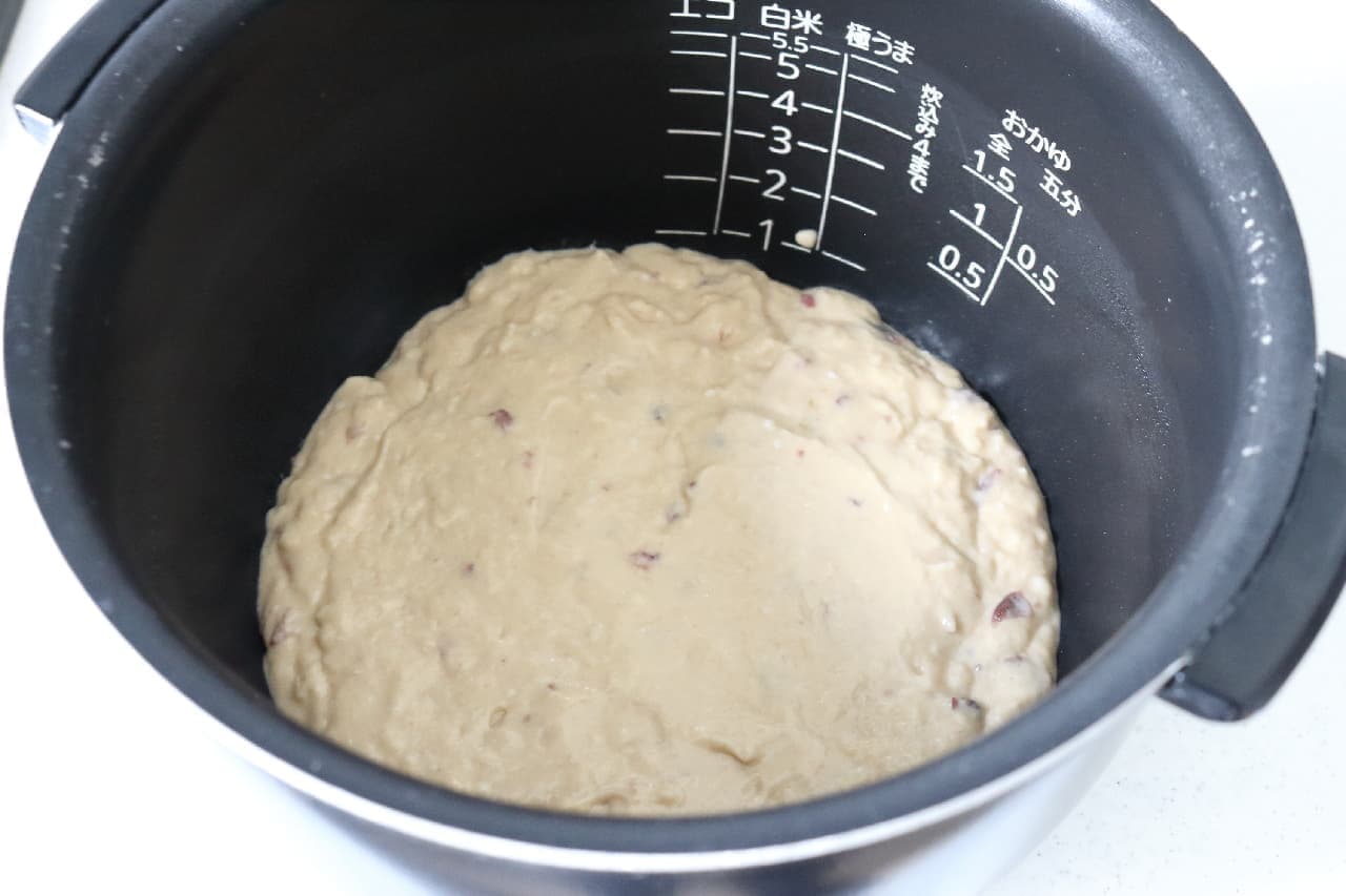 ホットケーキミックスで簡単！ほっこり甘い小豆のケーキのレシピ -- 炊飯器で作るビッグサイズ、豆腐入りでしっとり
