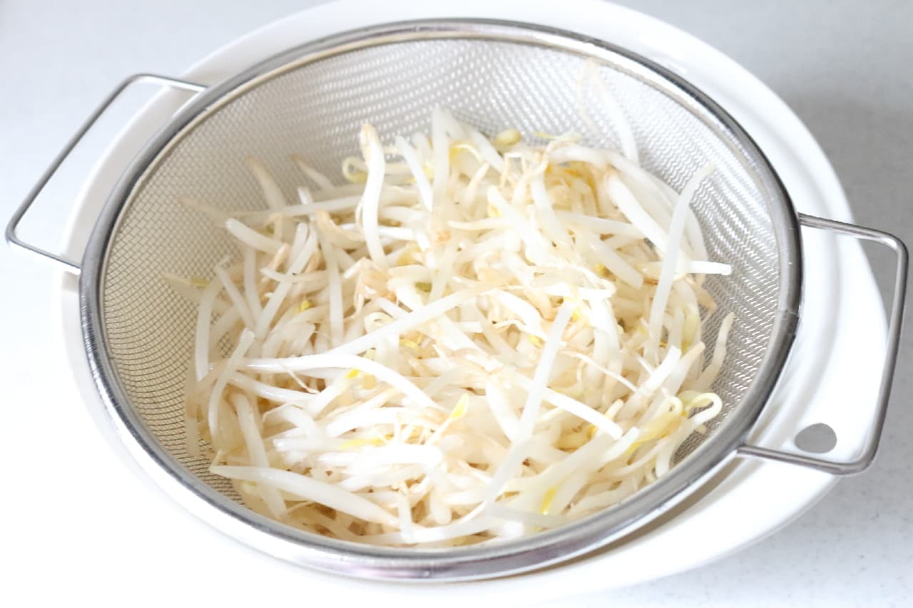 Step 1 Freezing and preserving bean sprouts--Cook quickly while frozen, perfect for namul and stir fry